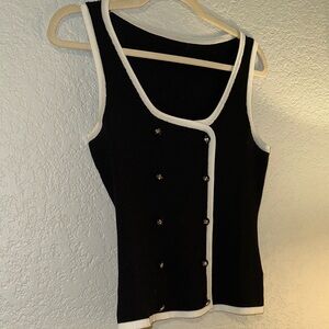 Black and White Buttoned Women's Top